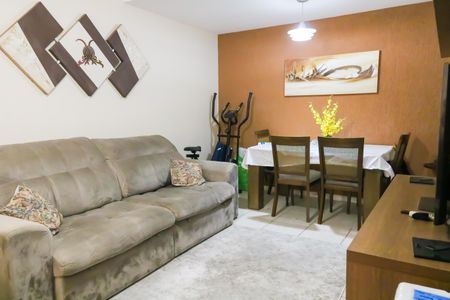 Casa à venda com 181m², 3 quartos e 1 vaga Casa à venda com 181m², 3 quartos e 1 vagaSala