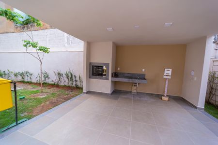 Apartamento para alugar com 34m², 2 quartos e sem vagaÁrea comum - Churrasqueira
