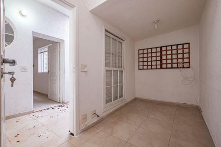 Casa para alugar com 138m², 2 quartos e 1 vagaQuintal 