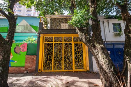 Casa para alugar com 138m², 2 quartos e 1 vagaFachada