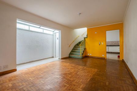 Casa para alugar com 138m², 2 quartos e 1 vagaSala