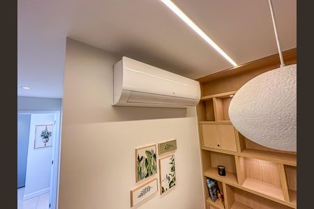 Apartamento à venda com 73m², 2 quartos e 1 vaga Apartamento à venda com 73m², 2 quartos e 1 vagaSala