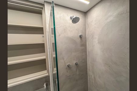 Apartamento à venda com 73m², 2 quartos e 1 vaga Apartamento à venda com 73m², 2 quartos e 1 vagaBanheiro Social