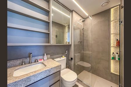 Apartamento à venda com 73m², 2 quartos e 1 vaga Apartamento à venda com 73m², 2 quartos e 1 vagaBanheiro Social