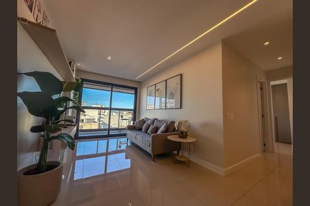 Apartamento à venda com 73m², 2 quartos e 1 vaga Apartamento à venda com 73m², 2 quartos e 1 vagaSala