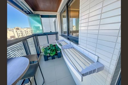 Apartamento à venda com 73m², 2 quartos e 1 vaga Apartamento à venda com 73m², 2 quartos e 1 vagaVaranda da Sala