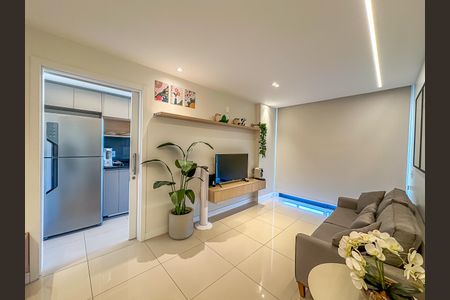 Apartamento à venda com 73m², 2 quartos e 1 vaga Apartamento à venda com 73m², 2 quartos e 1 vagaSala