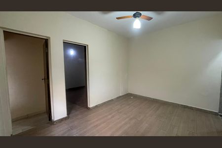 Casa à venda com 80m², 3 quartos e 2 vagas Casa à venda com 80m², 3 quartos e 2 vagasQuarto 2