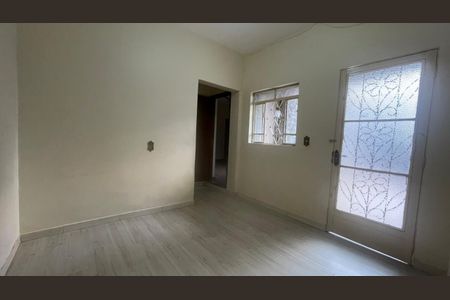 Sala de casa à venda com 3 quartos, 80m² em Boa Vista, Belo Horizonte