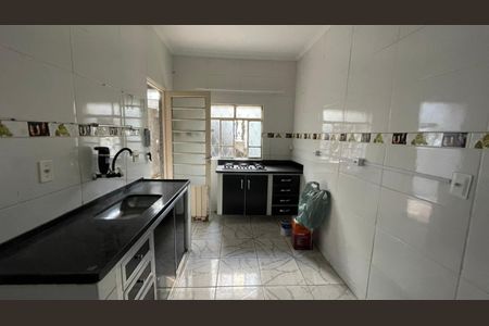 Casa à venda com 80m², 3 quartos e 2 vagas Casa à venda com 80m², 3 quartos e 2 vagasCozinha