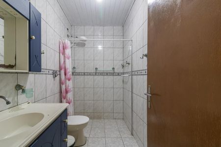 Casa à venda com 120m², 3 quartos e 2 vagasBanheiro 