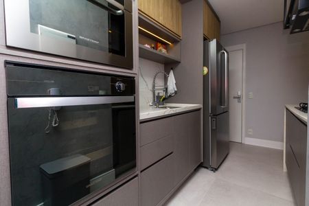 Apartamento à venda com 85m², 2 quartos e 2 vagasCozinha e Área de Serviço
