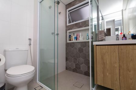 Apartamento à venda com 85m², 2 quartos e 2 vagasBanheiro da Suíte 2