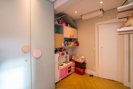 Apartamento à venda com 129m², 3 quartos e 2 vagasSuíte 2