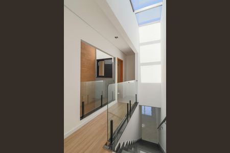 Casa à venda com 200m², 3 quartos e 2 vagasCorredor para as Suítes