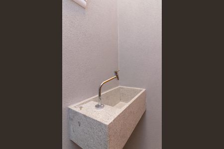 Casa à venda com 200m², 3 quartos e 2 vagasLavabo 02