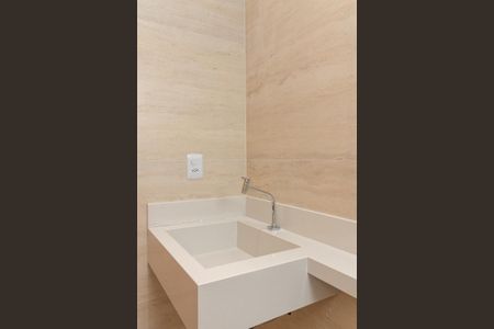 Casa à venda com 200m², 3 quartos e 2 vagasBanheiro da Suíte 01