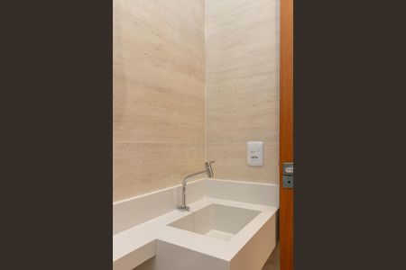 Casa à venda com 200m², 3 quartos e 2 vagasBanheiro da Suíte 02