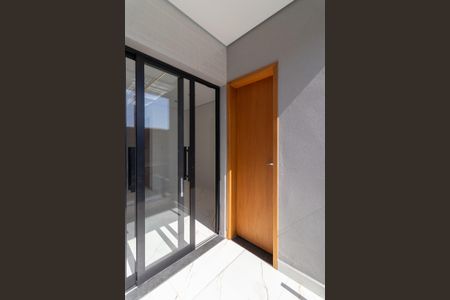 Casa à venda com 200m², 3 quartos e 2 vagasÁrea de Serviço