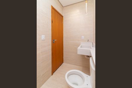 Casa à venda com 200m², 3 quartos e 2 vagasBanheiro da Suíte 03