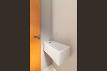 Casa à venda com 200m², 3 quartos e 2 vagasLavabo 01