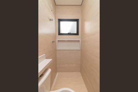 Casa à venda com 200m², 3 quartos e 2 vagasBanheiro da Suíte 01