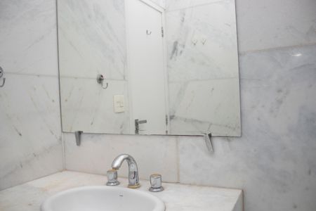 Apartamento para alugar com 430m², 5 quartos e 2 vagasBanheiro 2