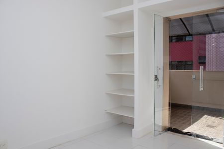 Apartamento para alugar com 430m², 5 quartos e 2 vagasQuarto 5