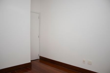 Apartamento para alugar com 430m², 5 quartos e 2 vagasQuarto 1