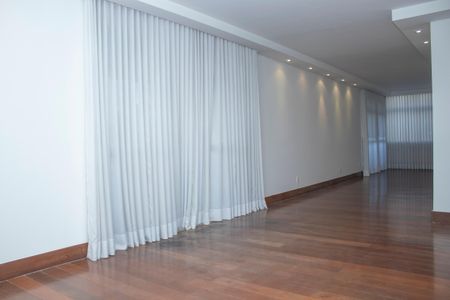 Apartamento para alugar com 430m², 5 quartos e 2 vagasSala 1