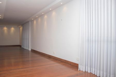 Apartamento para alugar com 430m², 5 quartos e 2 vagasSala 1