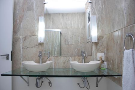 Apartamento para alugar com 430m², 5 quartos e 2 vagasBanheiro da Suíte 3