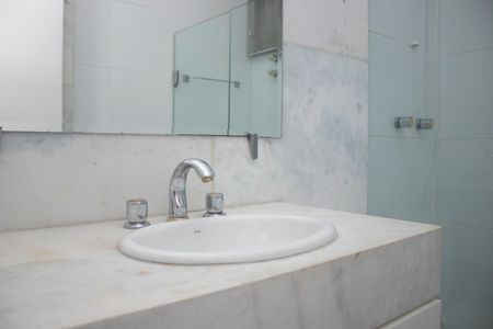 Apartamento para alugar com 430m², 5 quartos e 2 vagasBanheiro 2