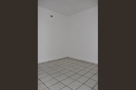 Casa de condomínio para alugar com 52m², 2 quartos e sem vaga Casa de condomínio para alugar com 52m², 2 quartos e sem vagaSala