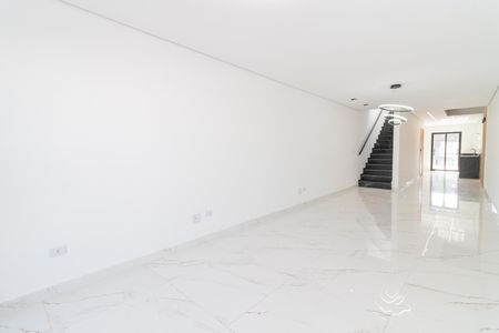 Casa à venda com 200m², 3 quartos e 2 vagasSala