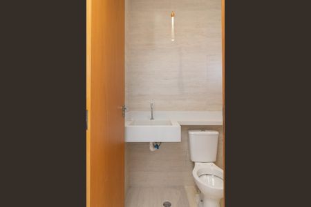 Casa à venda com 200m², 3 quartos e 2 vagasBanheiro da Suíte 3