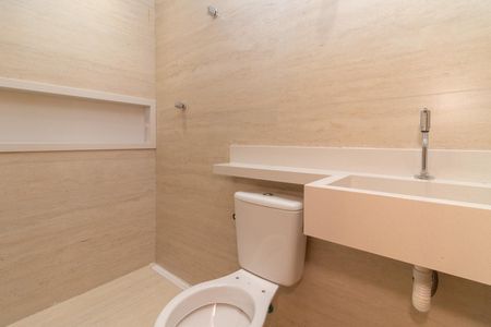 Casa à venda com 200m², 3 quartos e 2 vagasBanheiro da Suíte 2