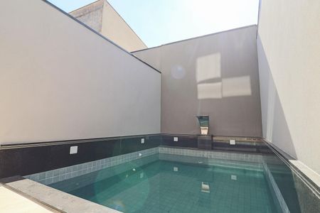 Casa à venda com 200m², 3 quartos e 2 vagasPiscina
