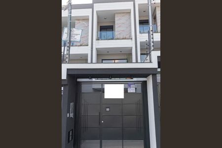 Casa à venda com 200m², 3 quartos e 2 vagasFachada