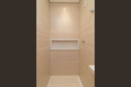 Casa à venda com 200m², 3 quartos e 2 vagasBanheiro da Suíte 2