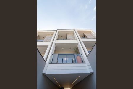 Casa à venda com 200m², 3 quartos e 2 vagasFachada