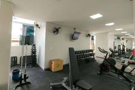 Apartamento à venda com 120m², 4 quartos e 2 vagas Apartamento à venda com 120m², 4 quartos e 2 vagasÁrea comum - Academia