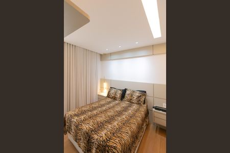 Apartamento à venda com 120m², 4 quartos e 2 vagas Apartamento à venda com 120m², 4 quartos e 2 vagasSuíte