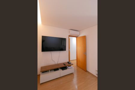 Apartamento à venda com 120m², 4 quartos e 2 vagas Apartamento à venda com 120m², 4 quartos e 2 vagasQuarto 2