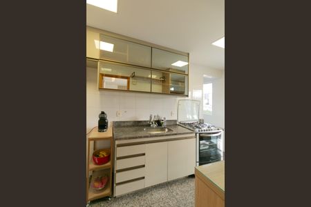 Apartamento à venda com 120m², 4 quartos e 2 vagas Apartamento à venda com 120m², 4 quartos e 2 vagasCozinha