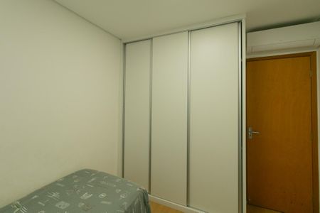 Apartamento à venda com 120m², 4 quartos e 2 vagas Apartamento à venda com 120m², 4 quartos e 2 vagasQuarto 1
