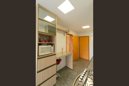 Apartamento à venda com 120m², 4 quartos e 2 vagas Apartamento à venda com 120m², 4 quartos e 2 vagasCozinha