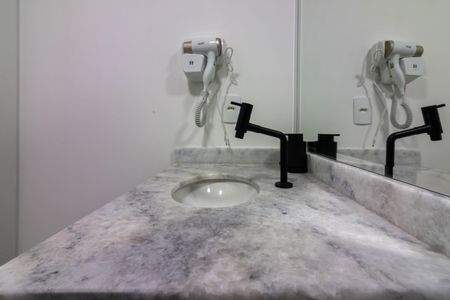 Apartamento à venda com 27m², 1 quarto e sem vagaBanheiro