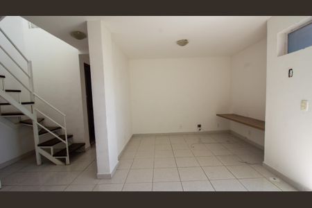 Apartamento à venda com 122m², 3 quartos e 1 vagaSala