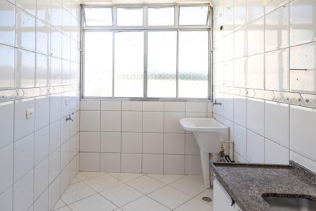 Apartamento à venda com 72m², 2 quartos e 1 vaga Apartamento à venda com 72m², 2 quartos e 1 vagaCozinha e Área de Serviço